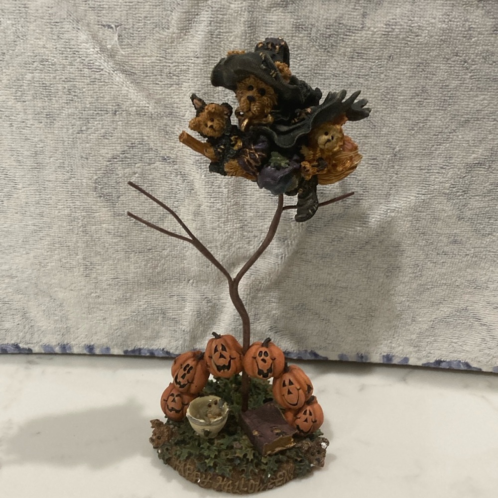 Boyd’s Collection: Tabitha w/ Wolsey & Zip - Flying High (Style #228319)